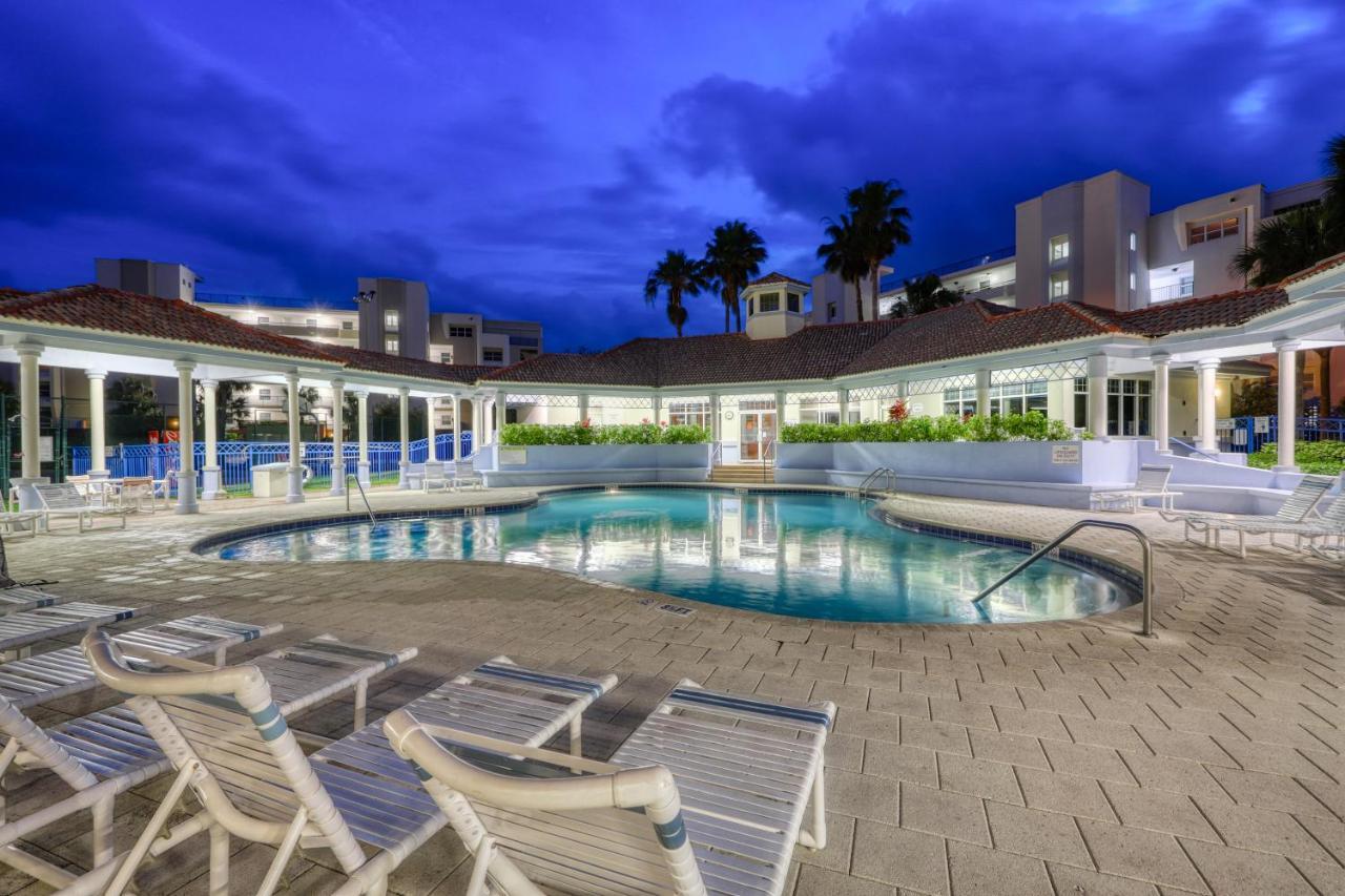 Oceanwalk Condos Bethune Beach Ngoại thất bức ảnh