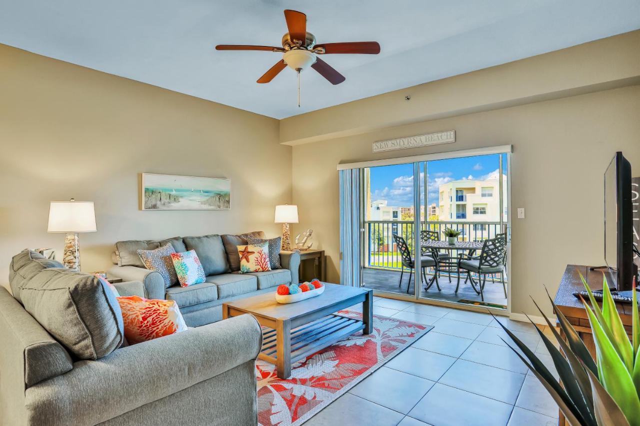 Oceanwalk Condos Bethune Beach Ngoại thất bức ảnh