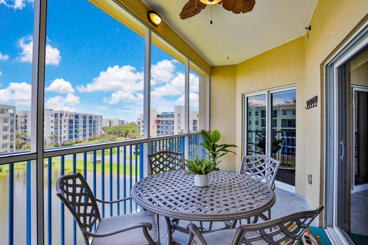 Oceanwalk Condos Bethune Beach Ngoại thất bức ảnh