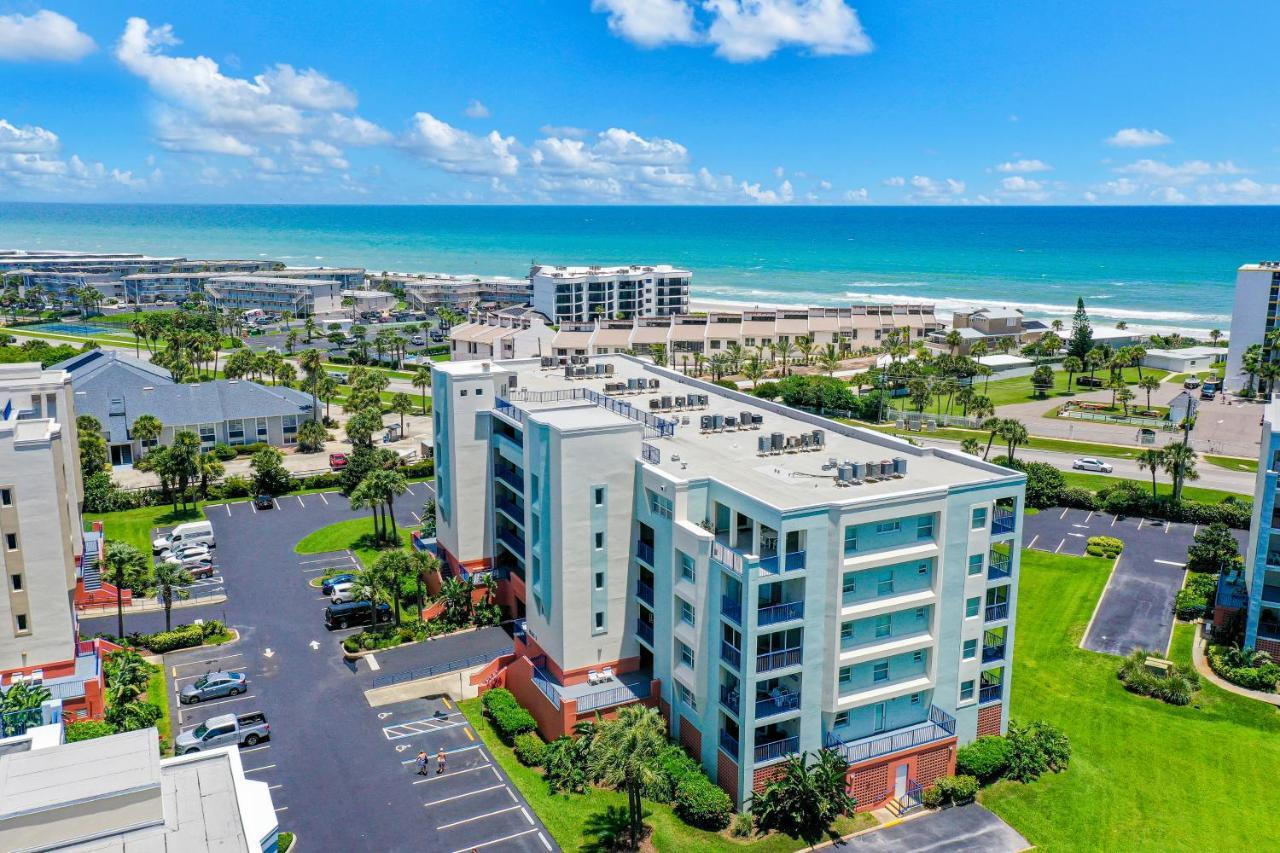 Oceanwalk Condos Bethune Beach Ngoại thất bức ảnh