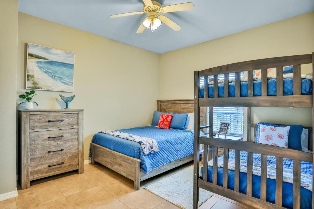 Oceanwalk Condos Bethune Beach Ngoại thất bức ảnh