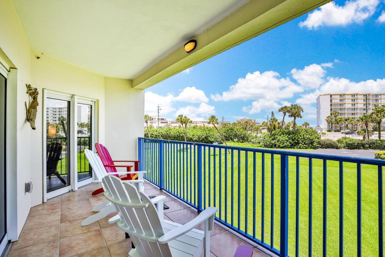Oceanwalk Condos Bethune Beach Ngoại thất bức ảnh