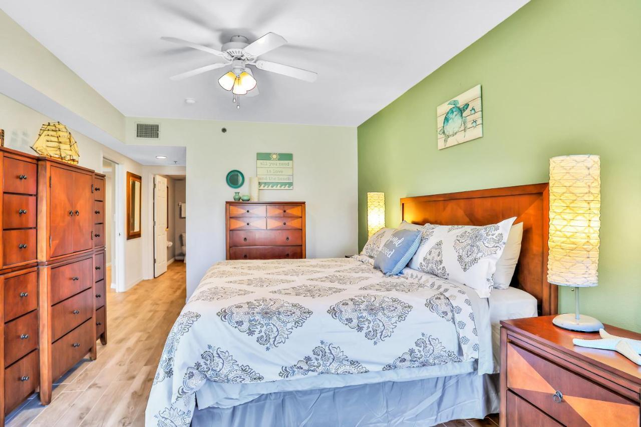 Oceanwalk Condos Bethune Beach Ngoại thất bức ảnh